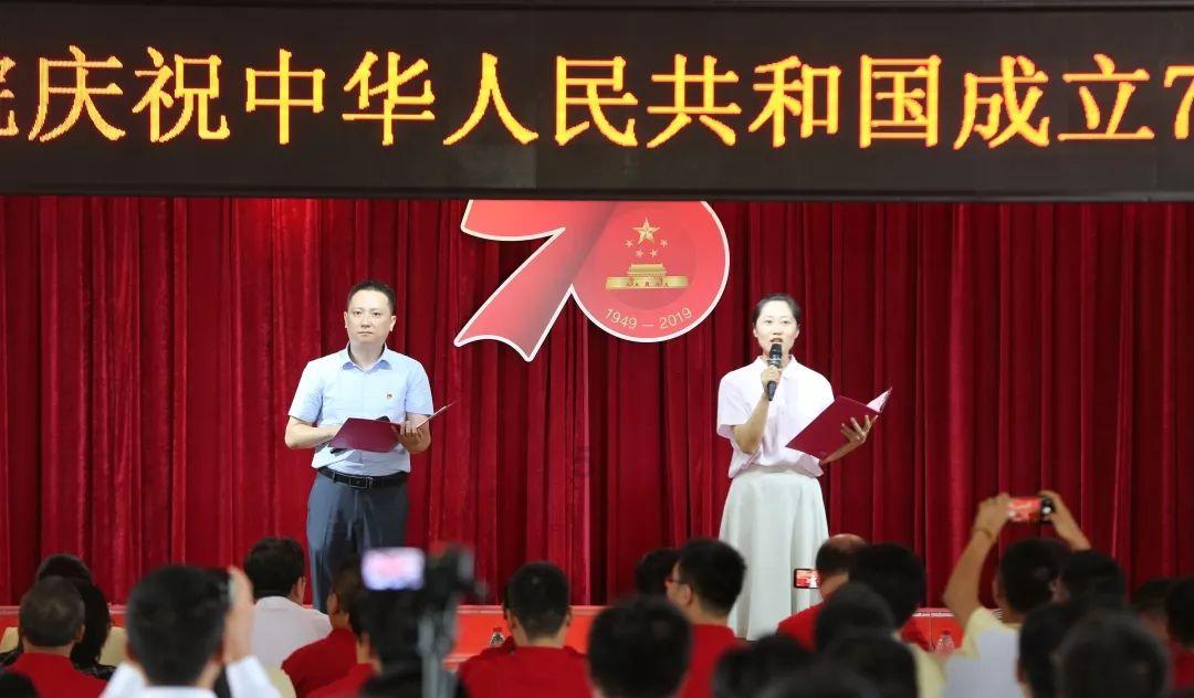 猫碗使用久了，内壁为什么滑滑的？